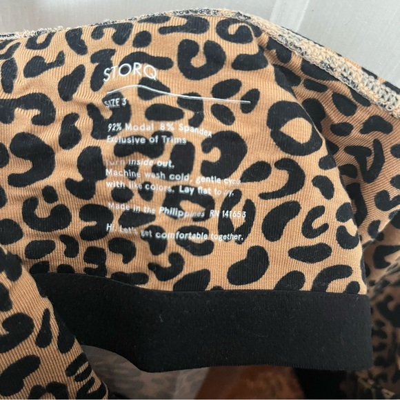 Storq Nursing Dress in Leopard Print NWOT - Picture 4 of 6